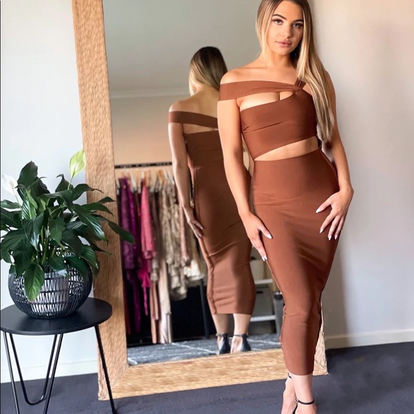 NWOT HOUSE OF CB AINA BROWN BANDAGE DRESS - Picture 2 of 11